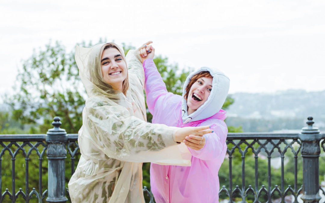 Manfaat dan Keunggulan Jas Hujan PVC: Pilihan Terbaik untuk Perlindungan Maksimal